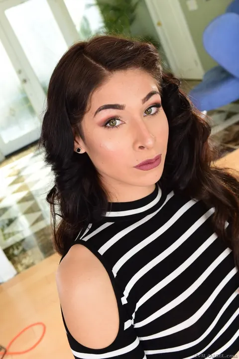 Brunette Trans Woman Oils Her Body and Shows Her Small Tits – photo 3 of 18