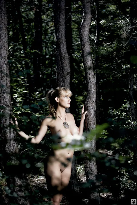 Barbara Zatler: Blonde MILF Poses Nude and Spreads Outdoors – photo 10 of 11