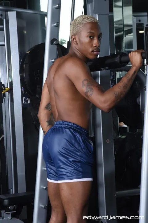 Two Thick Hairy Men Bareback Anal Fuck in the Gym Until They Cum – photo 1 of 20