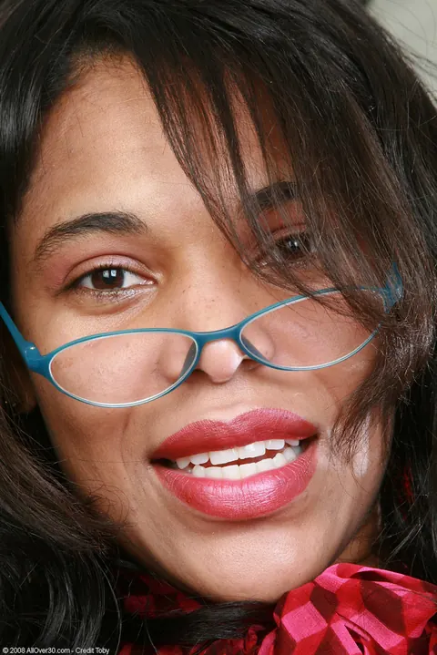 Tall Ebony MILF in Heels and Glasses Spreads Her Pussy – photo 8 of 20