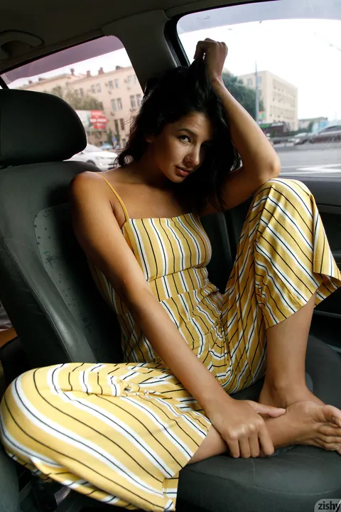Nadia Serbinenko: Petite Busty Brunette Pulls Panties Aside in a Taxi – photo 5 of 12