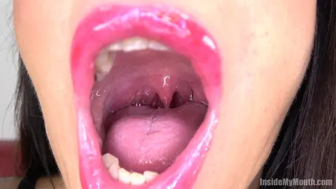 Brunette MILF Gives a Deepthroat Blowjob in Close-Up – photo 15 of 15