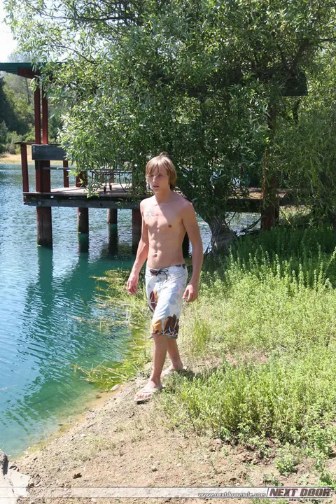 Athletic Guy Strips Nude and Shows His Cock Outdoors – photo 13 of 20