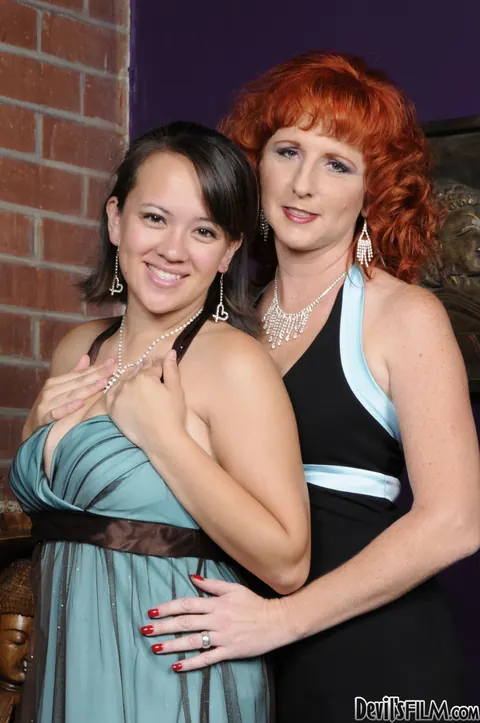 Callie Dee: Mature Redhead and Asian Brunette Suck Cock in a Threesome – photo 4 of 17