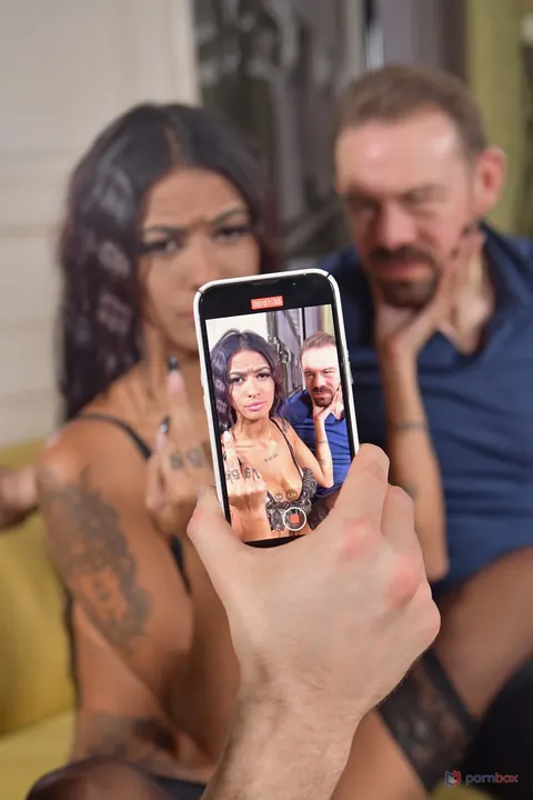 Kelly Oliveira: Slim Brazilian Latina Strips for a Selfie Threesome with Anal and DP – photo 5 of 20
