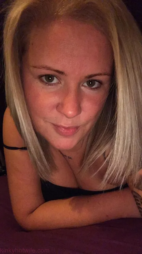 Blonde MILF Strips for a Selfie Showing Her Pierced Nipples – photo 1 of 15