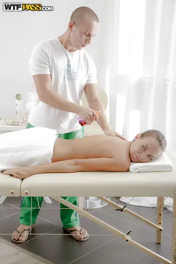 PAWG Gets Oiled Massage and Anal Sex