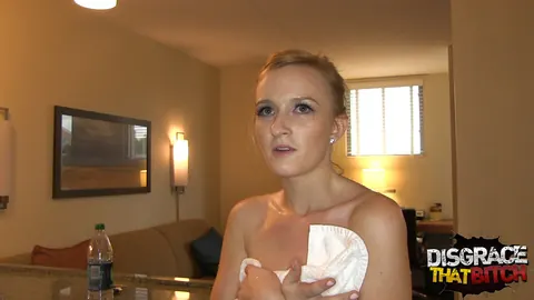 Skylar Green: Petite Blonde Gives a Blowjob and Rides on the Sofa – photo 1 of 21