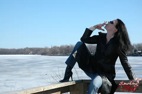 Brunette MILF in Leather and High Heels Smokes Outdoors – photo 6 of 16