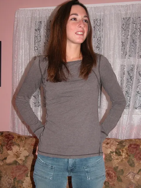 Skinny Brunette Strips Out of Her Jeans and Spreads for a Casting – photo 6 of 20