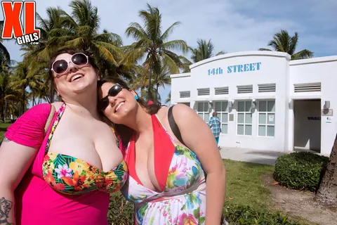 Alana Lace: Thick Brunette in a Bikini and Skirt Kisses Partner on the Beach – photo 8 of 16