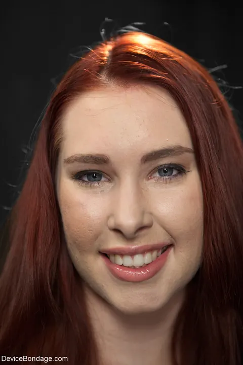 Melody Jordan: Redhead PAWG Bound on Metal Frame and Uses a Dildo – photo 2 of 21