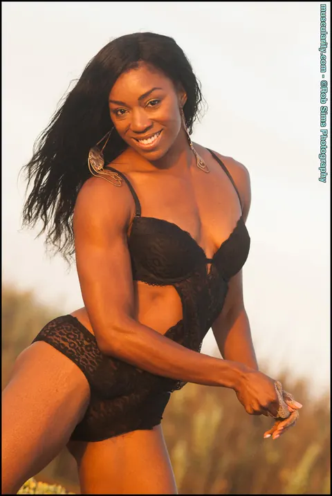 Ebony Bodybuilder Models Bikini Outdoors – photo 6 of 15