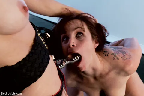 Ashley Fires: Blonde and Redhead Lesbians Kiss, Lick, and Use a Dildo in Bondage – photo 3 of 21