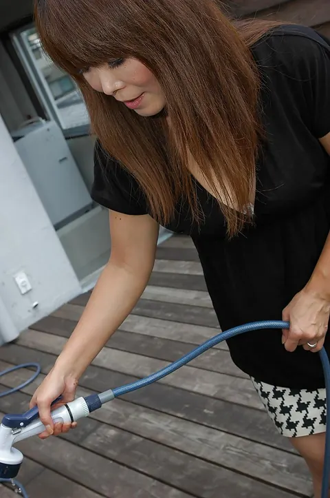 Japanese MILF Undresses and Spreads Her Hairy Pussy Outdoors – photo 3 of 16