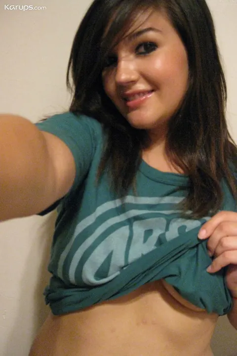 European Brunette Takes Mirror Selfie Spreading Her Ass – photo 2 of 20