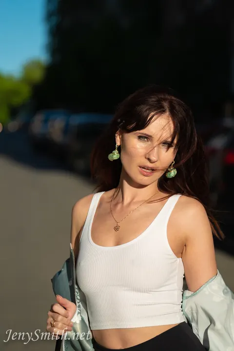 Jeny Smith: Russian MILF Shows Her Natural Tits in Sheer Yoga Pants Outdoors – photo 5 of 15