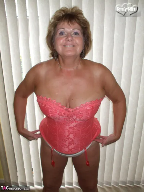 Bustybliss: Short-Haired Mature Brunette Strips Off Her Lingerie and Spreads Wide – photo 9 of 16