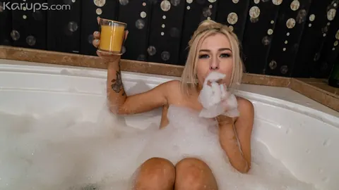 Minxx Marii: Blonde with Small Natural Tits Rides Cock in POV – photo 11 of 21