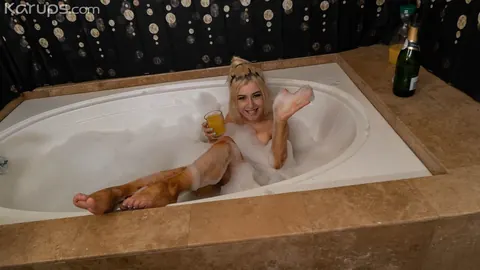 Minxx Marii: Blonde with Small Natural Tits Rides Cock in POV – photo 14 of 21