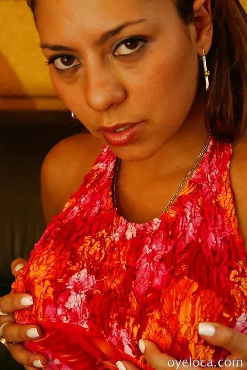 Lizeth Sanchez: Thick Latina with Big Tits Fingers Her Shaved Pussy – photo 1 of 16