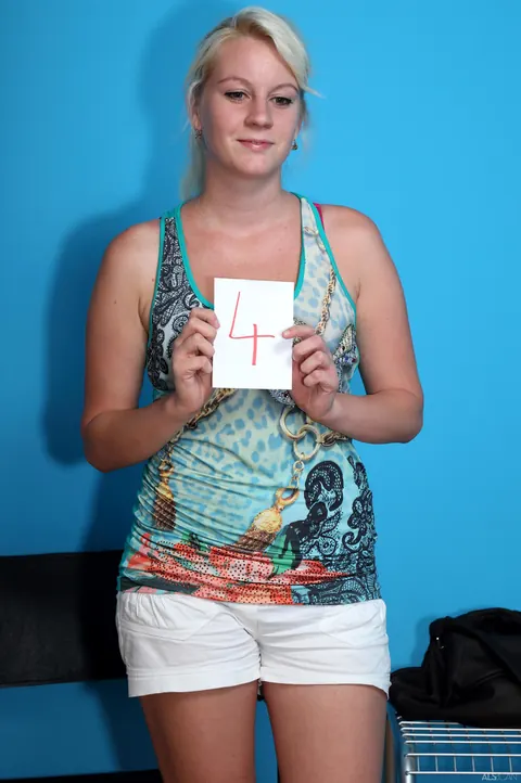 BBW Blonde in Shorts Pulls Them Down to Reveal Her Shaved Pussy – photo 2 of 20