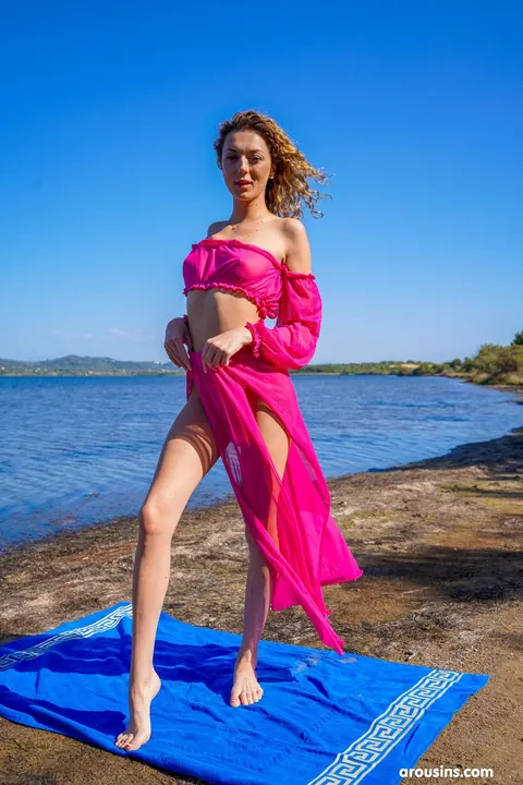 Isabella De Laa: Slim PAWG in Panties Takes Anal on the Beach – photo 1 of 21