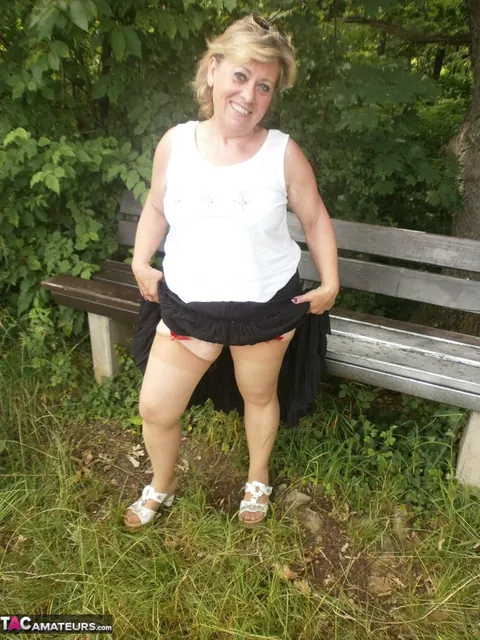 Thick MILF in Stockings Fingers Her Hairy Pussy on the Forest Bench – photo 9 of 20