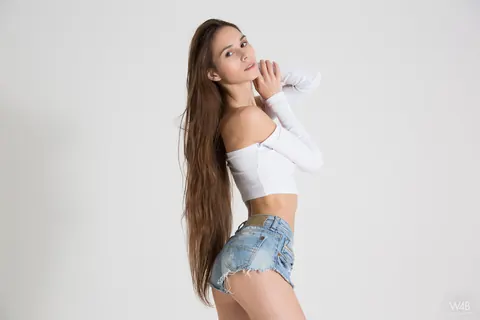 Leona Mia: Skinny Brunette Removes Her Shorts and Spreads Her Legs – photo 4 of 16