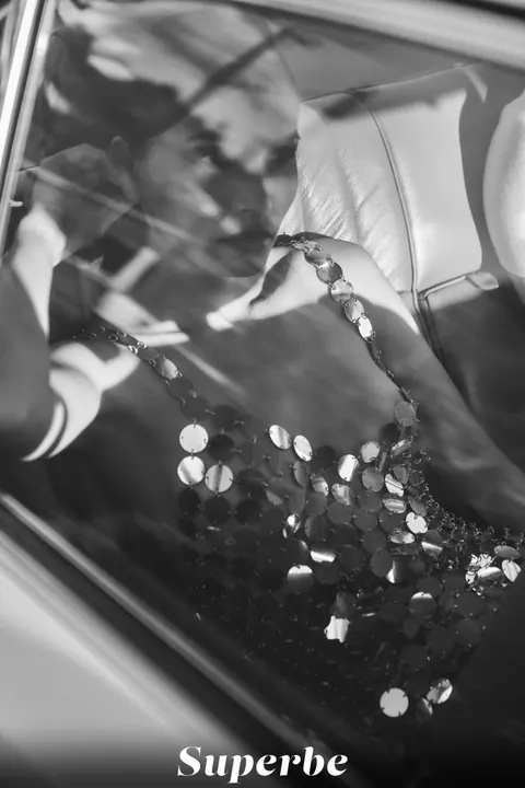 Slim Short-Haired Woman Strips by the Pool and Spreads in the Car – photo 4 of 21