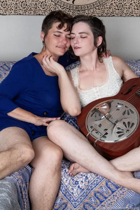 Two Thick Pale Lesbians Lick and Toy Each Other's Hairy Pussies – photo 2 of 21