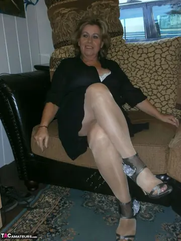 European BBW in Lingerie and Pantyhose Fingers Her Pussy