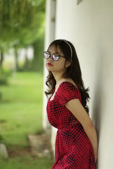 Asian Woman in Glasses Poses Nude Outdoors – photo 12 of 21