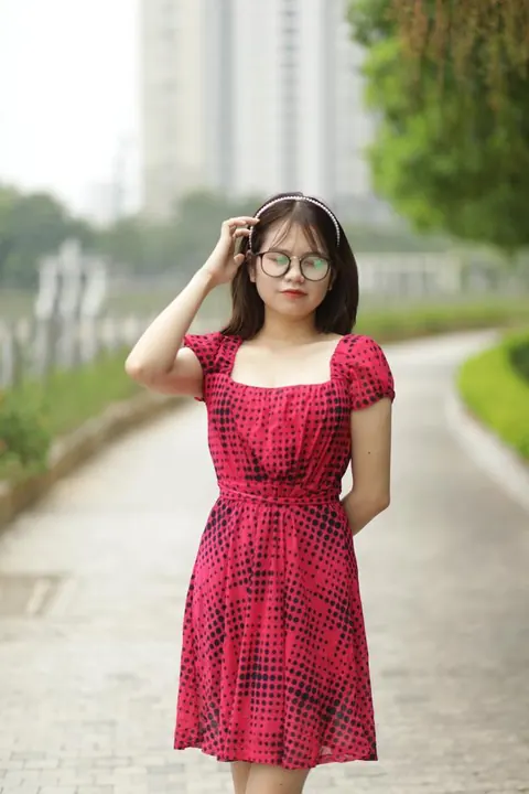 Asian Woman in Glasses Poses Nude Outdoors – photo 8 of 21