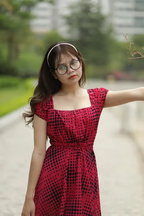 Asian Woman in Glasses Poses Nude Outdoors – photo 6 of 21