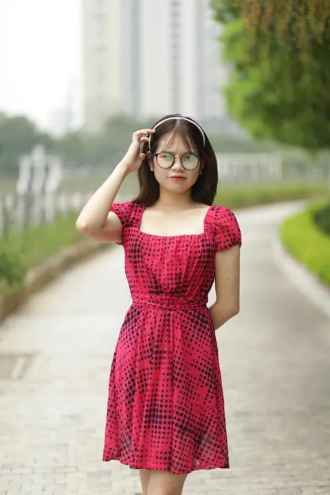 Asian Woman in Glasses Poses Nude Outdoors – photo 9 of 21