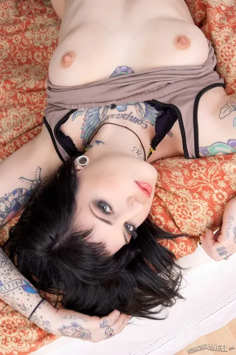 Kylee Kross: Tattooed Latina Brunette Fingers Her Pussy and Spreads Wide – photo 7 of 17