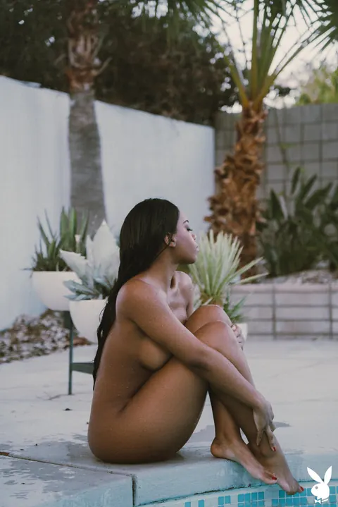 Ebony Babe with Big Tits Strips Out of Her Lingerie Outdoors – photo 20 of 20