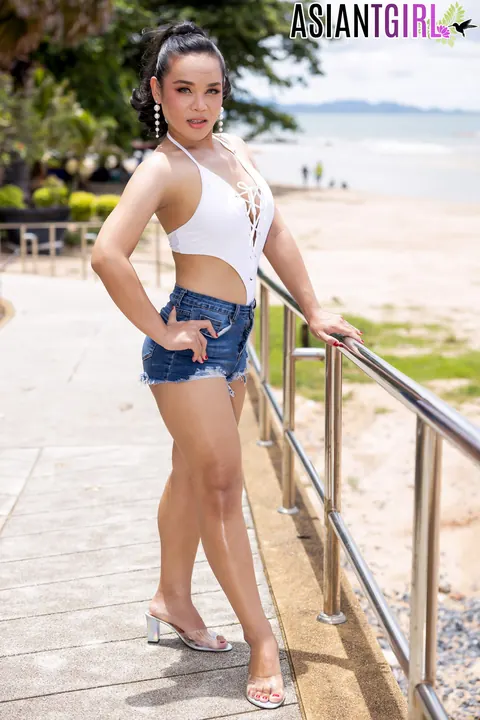 Asian Trans Woman Strips Naked and Poses – photo 1 of 16