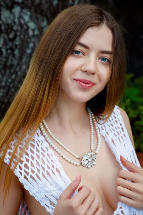 Kay J: Brunette with Natural Tits Strips and Poses Front and Back – photo 9 of 21