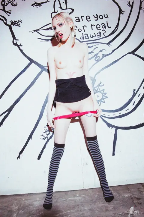 Lacey Lust: Busty Blonde Fingers Her Shaved Pussy by a Graffiti Wall – photo 11 of 17