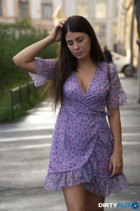 Alice Kelly: Busty Russian Brunette Gives a Titjob and Gets Fucked – photo 2 of 20