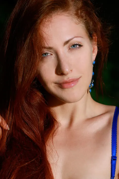 Pale Redhead Poses Nude Among Trees Outdoors – photo 1 of 21