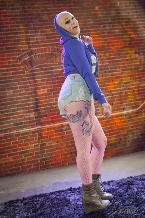Sparky Sin Clair: Tattooed Brunette Fingers Herself and Spreads in Fishnets Outdoors – photo 2 of 17