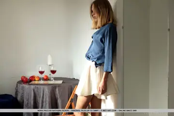 Blonde PAWG Strips Nude and Shows Off Her Big Ass