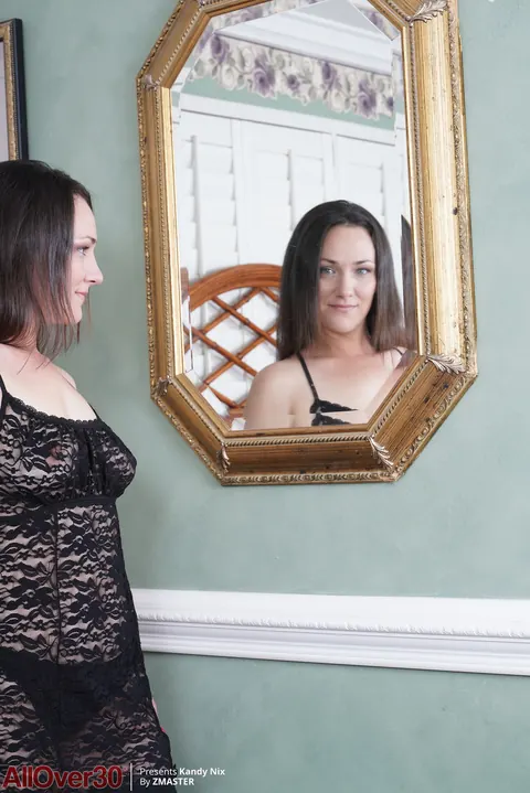 Kandy Nix: Petite MILF Peels Off Her Lingerie and Masturbates with a Dildo – photo 1 of 21