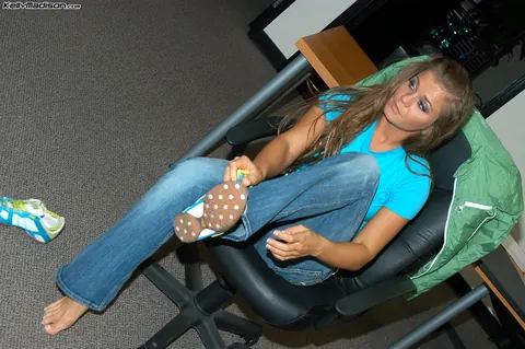Rita Faltoyano: Hungarian Blonde MILF in Jeans and Heels Has Group Sex – photo 16 of 16
