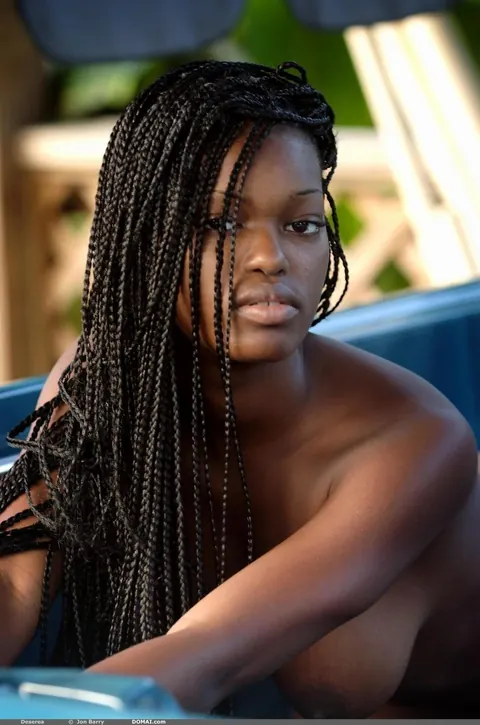 Deserea: Tall Ebony Woman Strips and Shows Her Big Natural Tits – photo 11 of 20