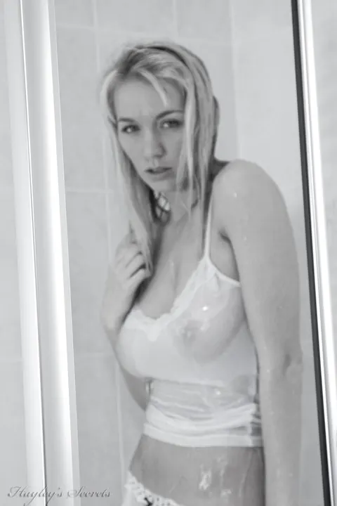 Hayley Marie Coppin: Slim Blonde MILF in Panties Shows Her Big Tits in the Shower – photo 5 of 12