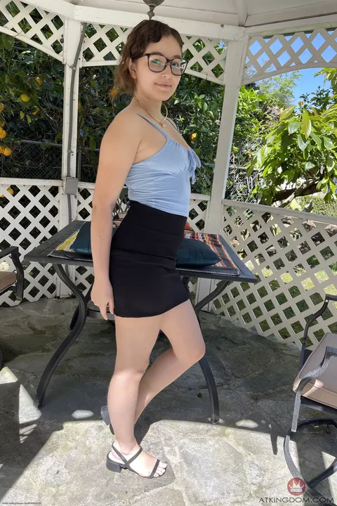Leana Lovings: Brunette PAWG in Glasses Spreads and Shows Her Feet – photo 1 of 20